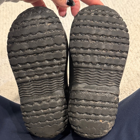 Kids Black Bogs Waterproof Winter Boots - Picture 6 of 6